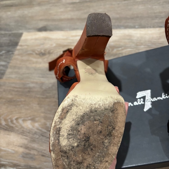 7 FOR ALL MANKIND NAOMI LEATHER PLATFORM SANDLE - Picture 14 of 15